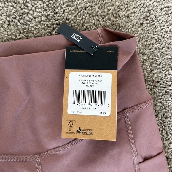 North Face NWT motivation mauve leggings🧘‍♀️❤️🧗‍♀️ - Picture 9 of 12
